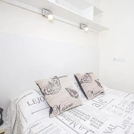 דירה 2br Lovely In Center Of Marbella. *