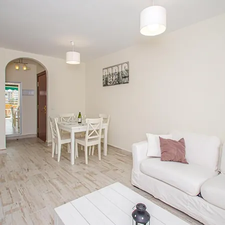 2br Lovely In Center Of Marbella. דירה *