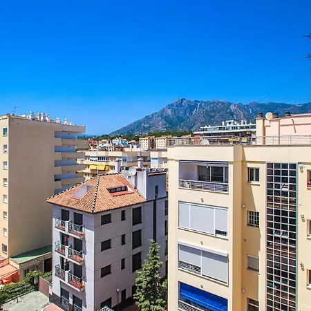 דירה 2br Lovely In Center Of Marbella. *