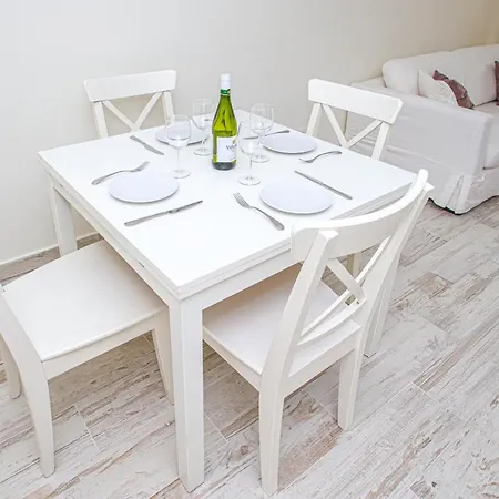 2br Lovely In Center Of Marbella. * מארבלה